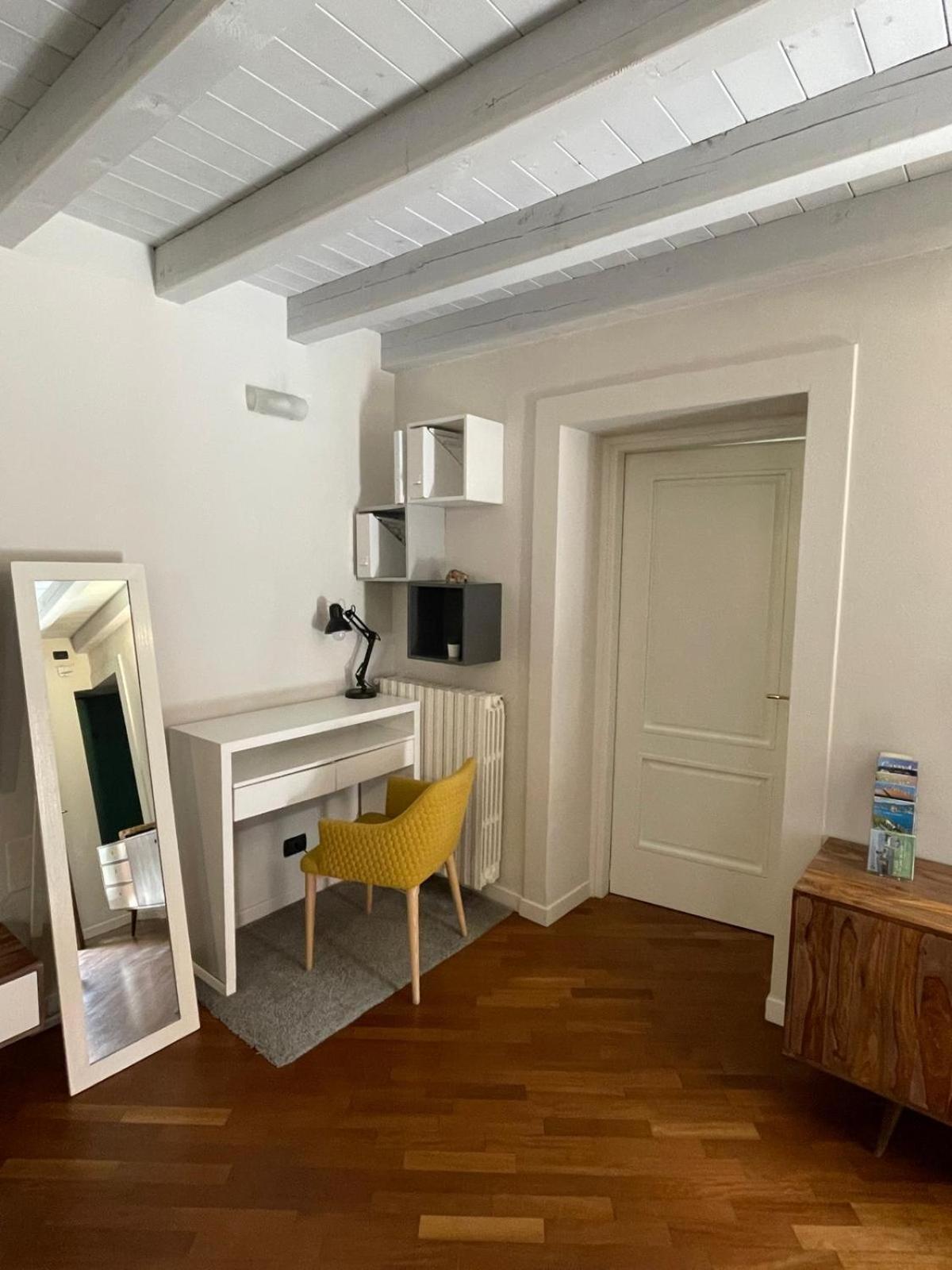 Amelie Apartment Desenzano del Garda Exterior foto